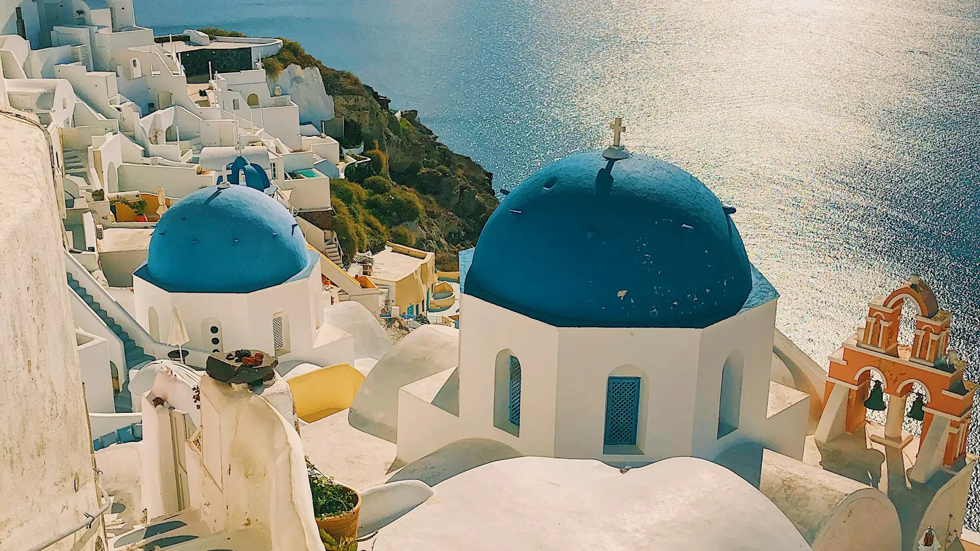 Greece From €400,000 (€800,000 in prime zones; change of use from €250,000) investment — Golden Visa programme