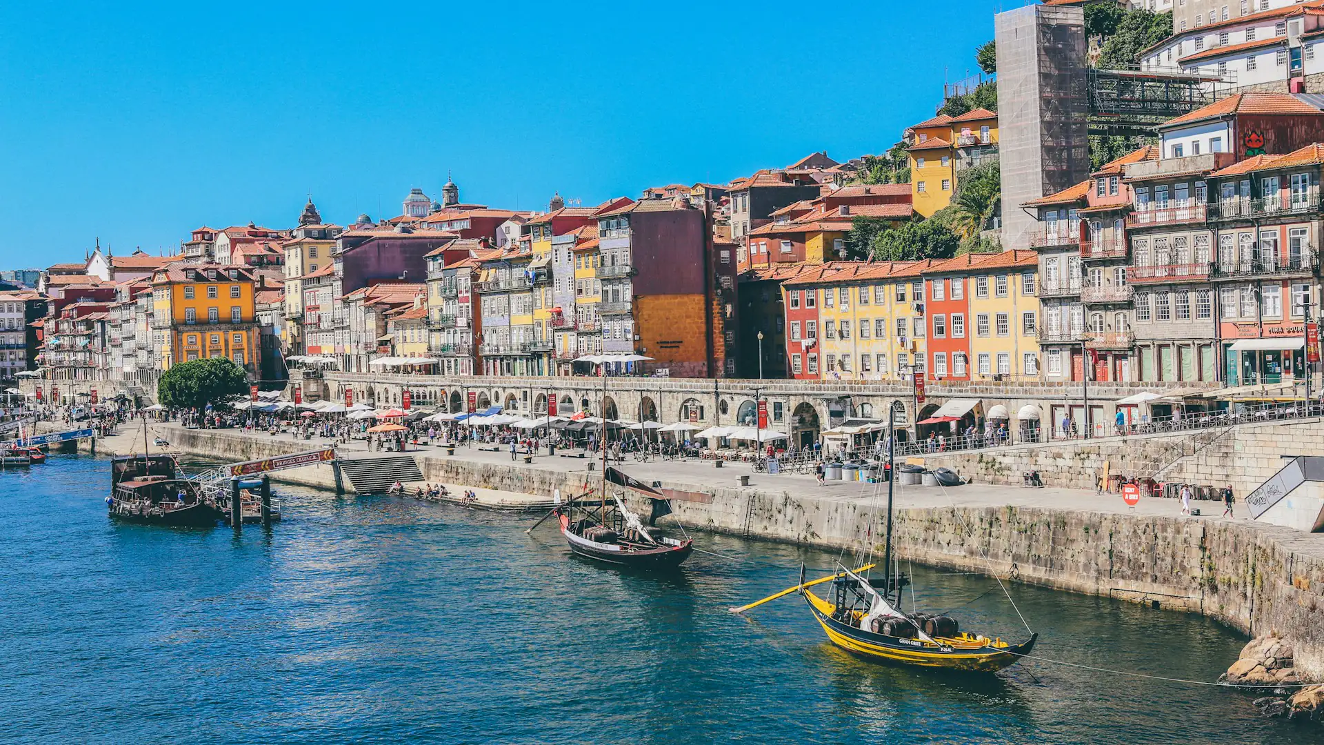 Portugal From €500,000 (cultural donation routes from €250,000) investment — Residency programme