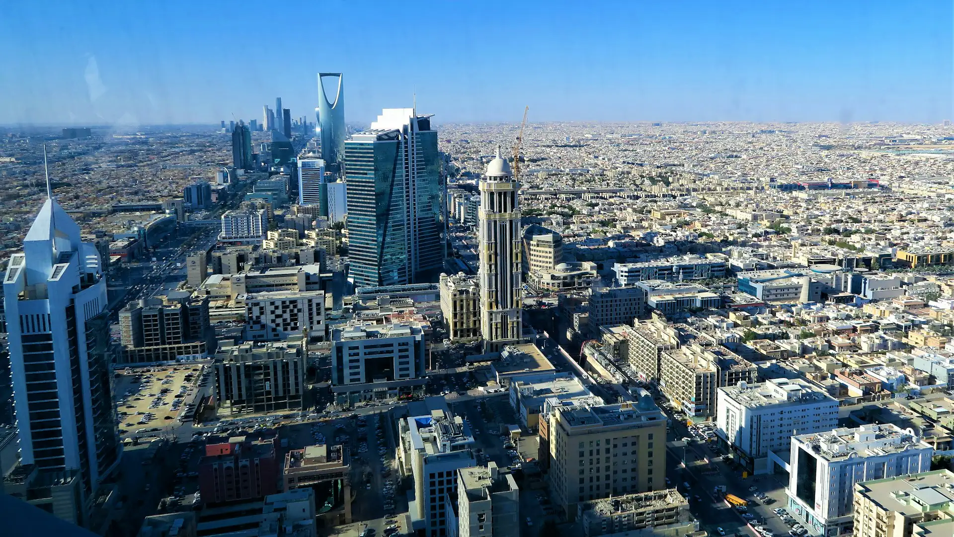 Saudi Arabia SAR 100,000/year or SAR 800,000 one-time investment — Premium Residency programme