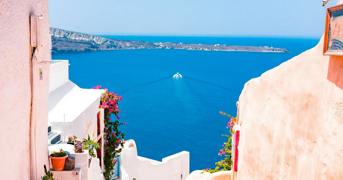 Greece Golden Visa 2026: €250K-€800K, No Residency — Golden Visa & Investment Migration Guide